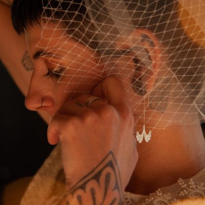 profil make up d'une mariée avec voilette
